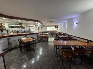 Traspàs Local Comercial  Abat marcet,de l. Traspaso barcafetería con terraza en terrassa  listo para entrar