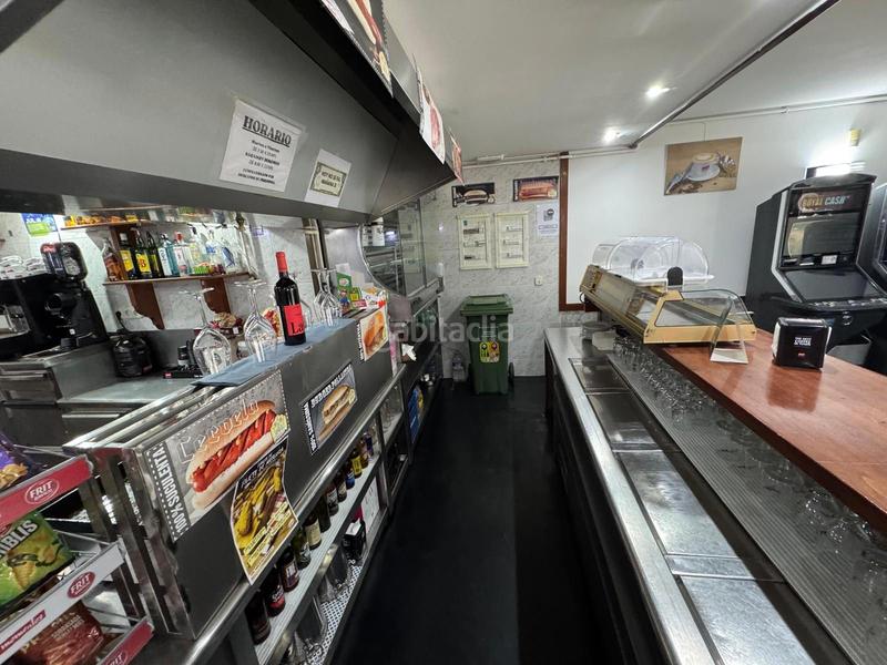 Foto 5f9e6553-1b58-4ea0-aa36-7bb12115840c. Pas-de-porte local commercial dans Torrent d'en Pere Parres Terrassa