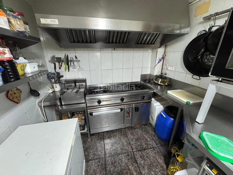 Foto aadc90a1-befa-4d65-a44f-24d987cd6d11. Pas-de-porte local commercial dans Torrent d'en Pere Parres Terrassa