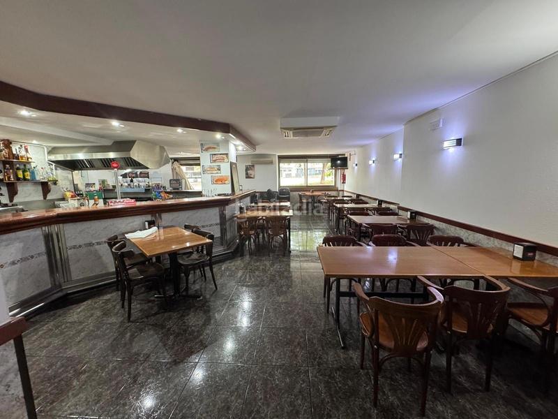 Foto dde7322f-681a-43fc-a321-42cb24922d0a. Pas-de-porte local commercial dans Torrent d'en Pere Parres Terrassa