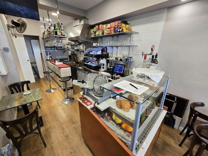 Foto 4bac0bdd-a2d2-4573-bb80-a29d32d37872. Transfer business premise in Barri de les Corts Barcelona