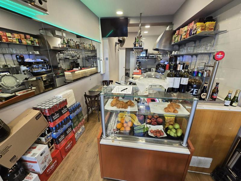 Foto cf57c846-f764-4404-b3eb-2b47f4d237d6. Transfer business premise in Barri de les Corts Barcelona