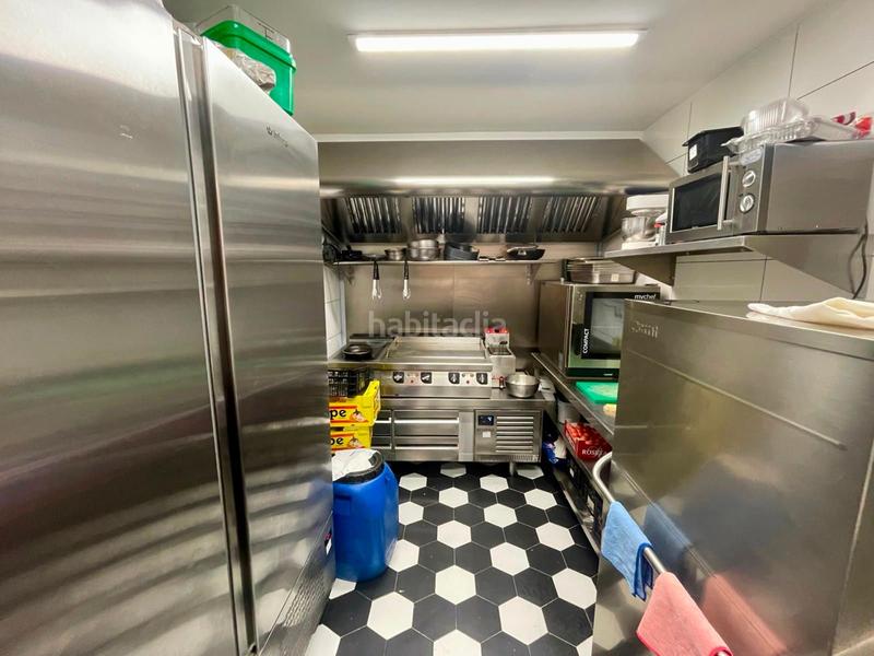 Foto f2be771a-080f-47cc-a176-a05231d07736. Trapasso locale commerciale in Centre - Estació Sant Cugat del Vallès