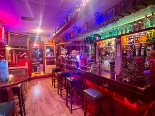 Umzug Geschäftsraum in Barri de les Corts. Traspaso de bar musical en les corts  local insonorizado y en fu