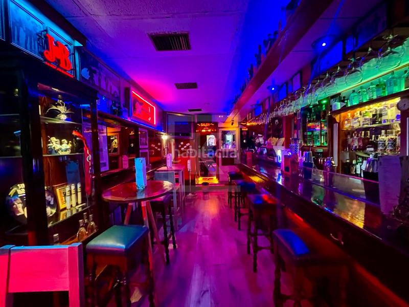 Foto 0bcbef48-1096-416b-ba86-ec9b9a3853bd. Pas-de-porte local commercial dans Barri de les Corts Barcelona