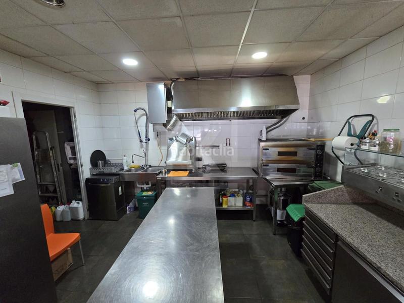 Foto 0da9cd88-e26e-4959-a25b-7657ab69f1da. Traspaso local comercial restaurante pizzería en traspaso excelente ubicación en Sant Joan Despí