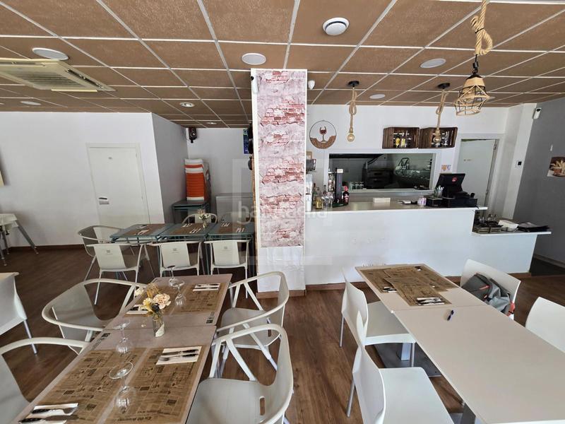 Foto ea88ead3-3729-4df8-958e-bf8dd1db07e7. Traspaso local comercial restaurante pizzería en traspaso excelente ubicación en Sant Joan Despí