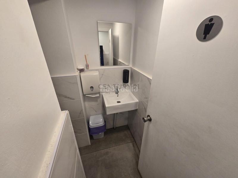 Foto 5a75c473-376b-413d-a7f8-b59b9cd55838. Trapasso locale commerciale in La Nova Esquerra de l´Eixample Barcelona