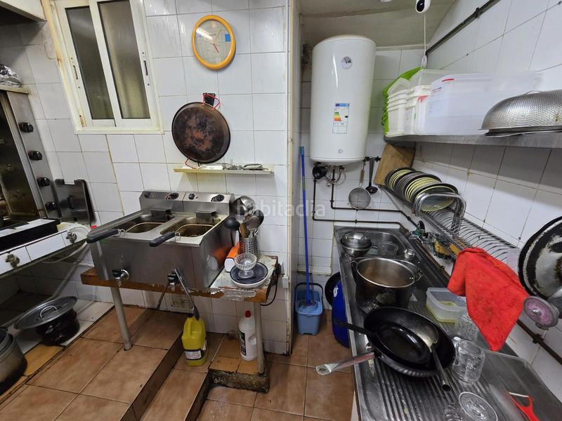 Foto 26346931-28bc-487f-88cc-23c4058ac45e. Pas-de-porte local commercial dans Gòtic Barcelona