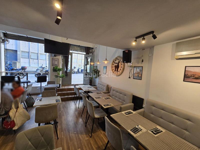 Foto e81457f7-16d5-4f0b-8574-59f58bb455f0. Traspaso local comercial traspaso barrestaurante c3mixta en el corazón del Gòtic en Barcelona