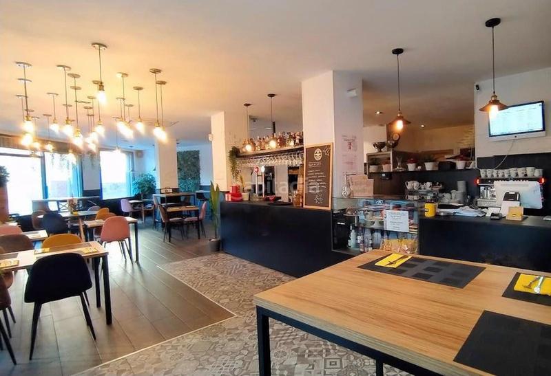 Foto 334e472f-cf76-4737-a3c2-17ba41bb0f7b. Trapasso locale commerciale in Centre Sant Just Desvern