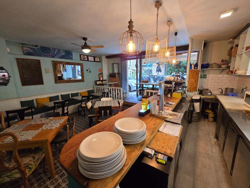 Foto 8dd1d532-0a56-433b-b9e6-0f67555bb91c. Traspaso local comercial oportunidad pequeño restaurante con licencia c3mixta Vila de Gràcia en Barcelona