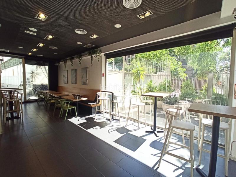 Foto b42d84f7-a2c2-4bca-8a3f-a74046330585. Traspaso local comercial traspaso bar con licencia c1 y terraza en sant gervasi galvany en Barcelona
