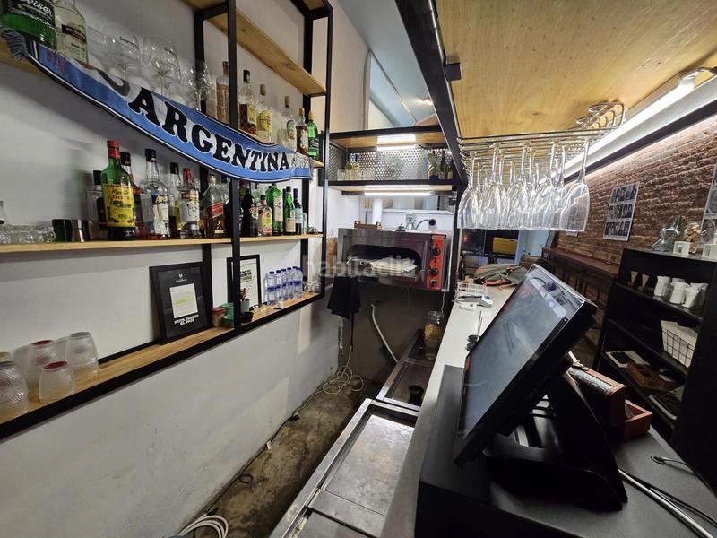 Foto 048fea36-6450-46d6-bdf1-43ff1a7f7bdb. Pas-de-porte local commercial dans La Nova Esquerra de l´Eixample Barcelona