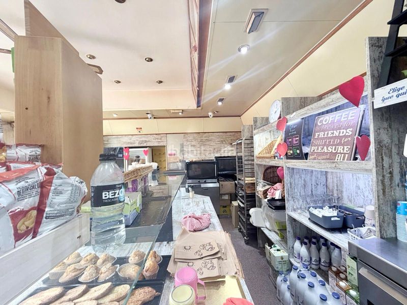Foto 590c2808-5ca5-4c81-9bcb-bf3f0738533e. Traspàs local comercial a Almeda - El Corte Inglés Cornellà de Llobregat