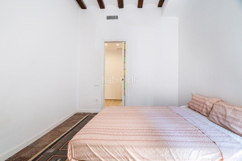 Foto 0d424640-170a-45c1-94b0-3029304766c0. Pis a Gòtic Barcelona