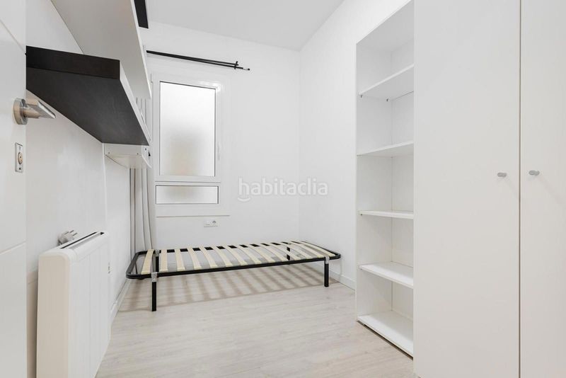 Foto b2e52238-aca7-4559-8884-2d77e26d2579. Pis a Dreta de l´Eixample Barcelona