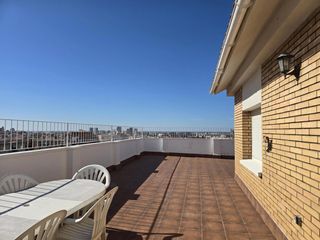 Àtic  Collblanc. Ático dúplex con apartamento independiente gran terraza en mater