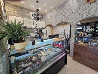 Traspàs Local Comercial a Dreta de l´Eixample. Traspaso panadería en leixample, barcelona con licencia a5.3 y b