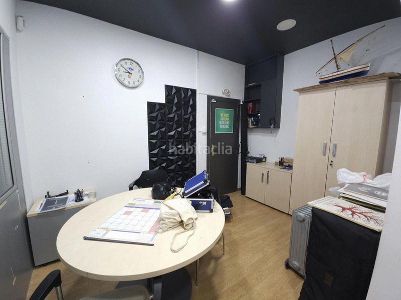 Foto b097f9f8-5d81-4524-a583-723a6a6d1381. Local comercial a El Pedró Cornellà de Llobregat