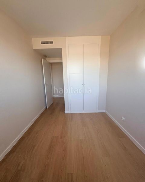 Foto 05c44156-958a-4ee5-a8d2-2a91670c0969. Pis amb piscina a Roses-Castellbell Sant Feliu de Llobregat