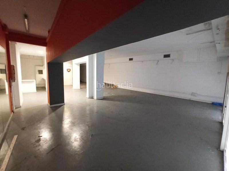 Foto 020228ca-a477-4529-be70-d5f1ed399c45. Local comercial a Sants Barcelona