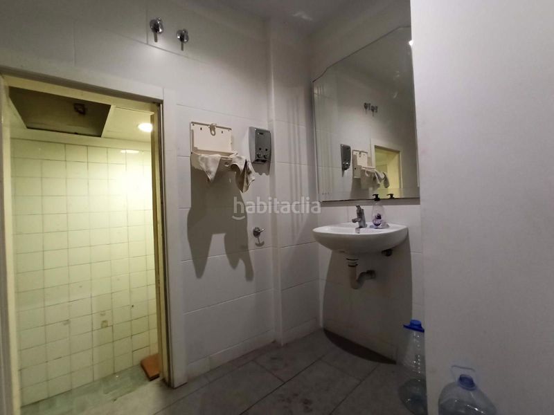 Foto 384fe584-2693-4bd1-b826-c93d6912437d. Local comercial a Sants Barcelona