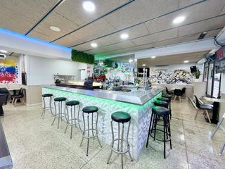 Traspaso Local Comercial en Sant Andreu de Palomar. Bar con cocina y salida de humos en traspaso  sant andreu barcel
