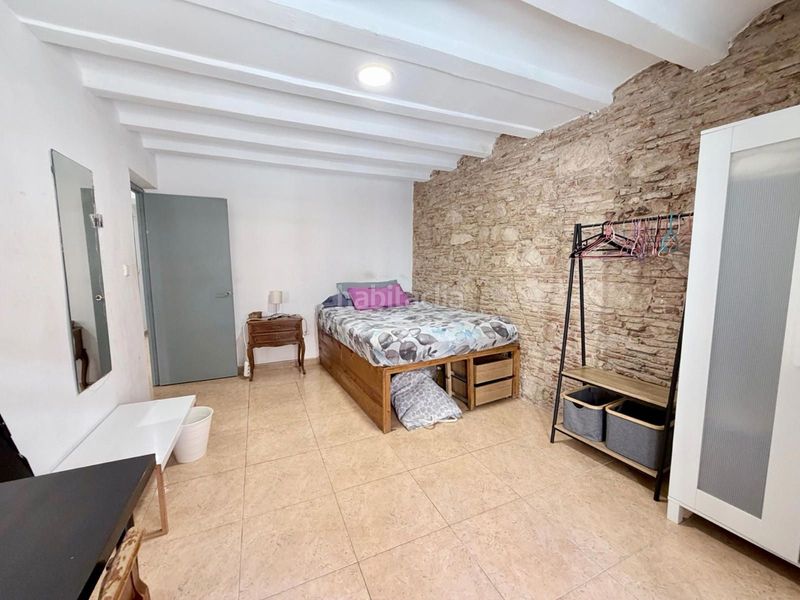 Foto 3a3a0a38-3462-4ee7-8d13-e356628519b3. Pis a Raval Barcelona