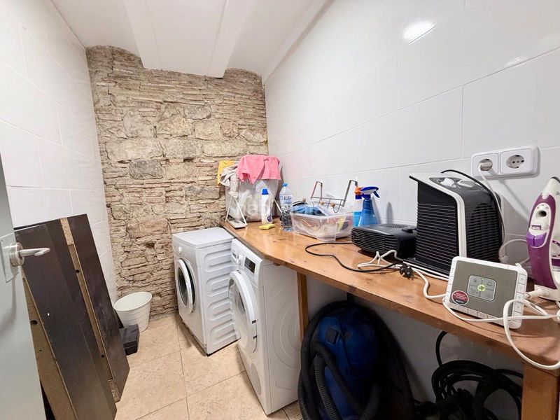 Foto b5be11d5-b013-45d1-9d90-2faa46f90d2f. Pis a Raval Barcelona