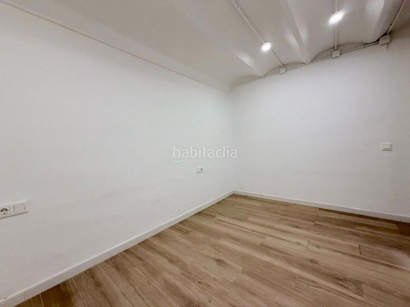 Foto 3435de91-1231-44af-bf0b-45c639776c11. Pis a Sants Barcelona