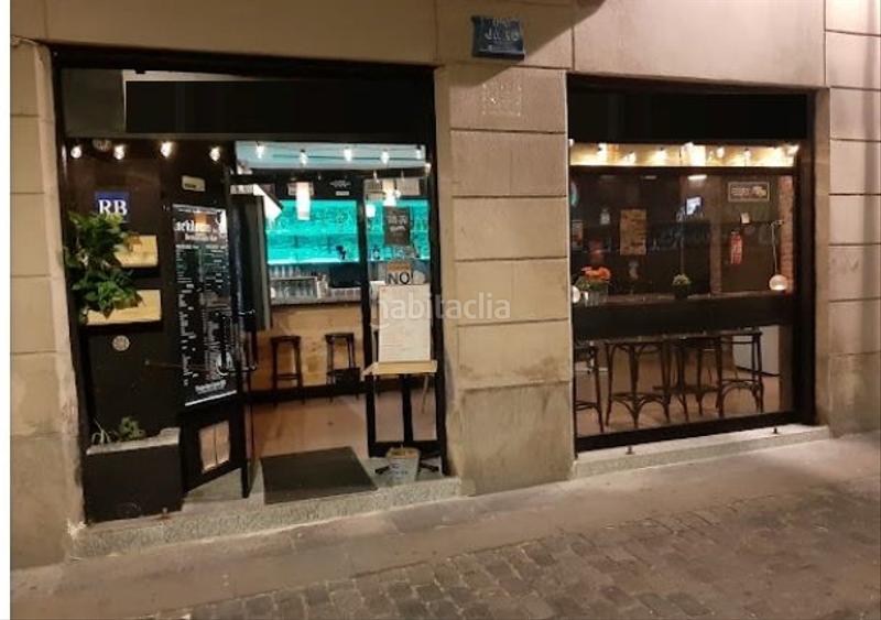 Foto aa18c150-32a4-4819-8b5c-a04193d4940c. Traspaso local comercial traspaso restaurante con terraza en el barrio del Raval en Barcelona