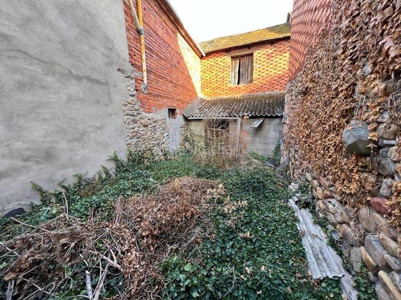 Foto e9f57f52-f7c3-4693-9081-e7eb4cd82c72. Casale in calle salguerona-al in Congosto