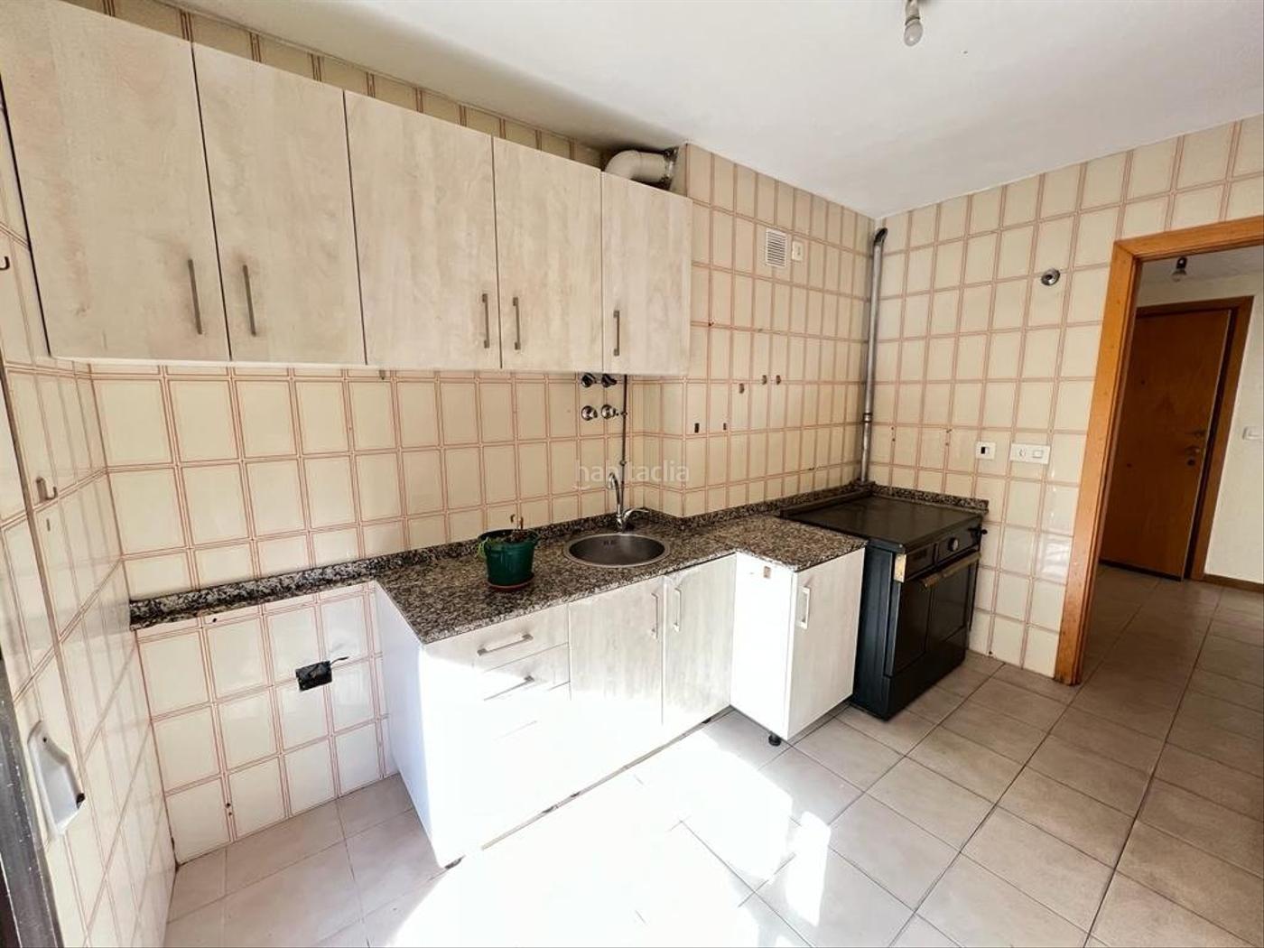 SE VENDE PISO EN EL CENTRO DE BEMBIBRE Bembibre