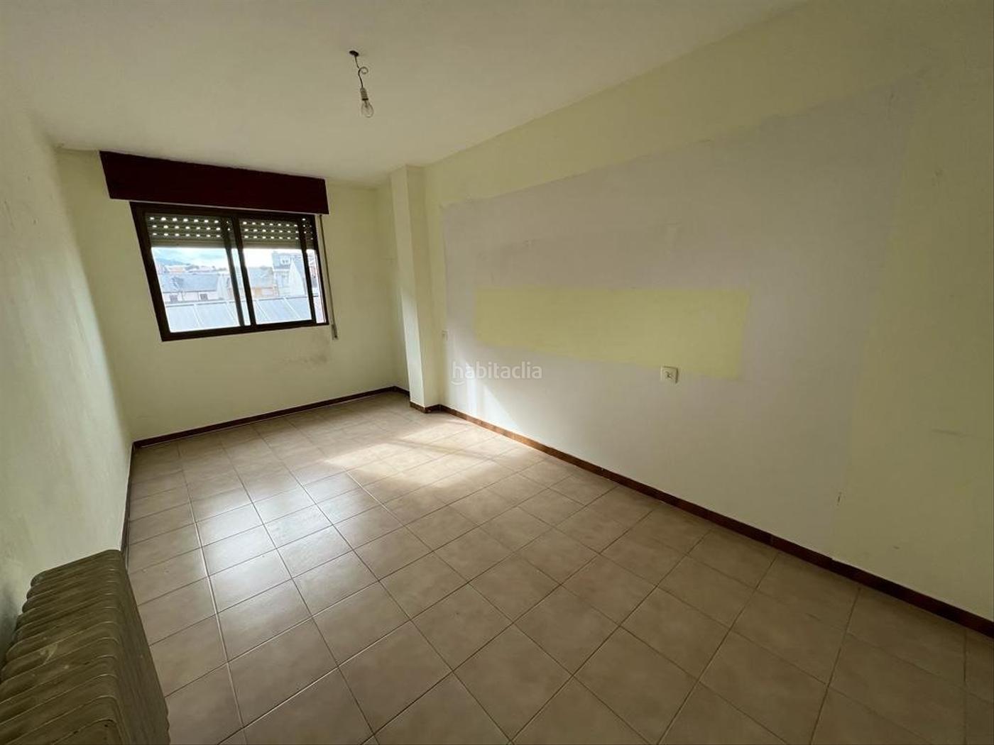 SE VENDE PISO EN EL CENTRO DE BEMBIBRE Bembibre