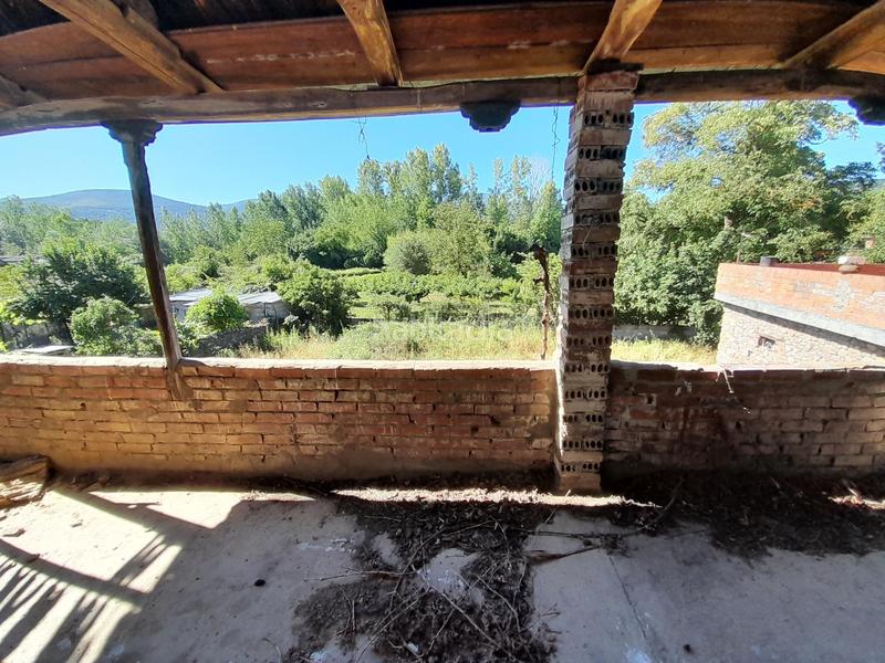 Foto a02871e7-8750-41c5-bc66-ad1c488a76c3. Masia a Flores de Sil - La Placa Ponferrada