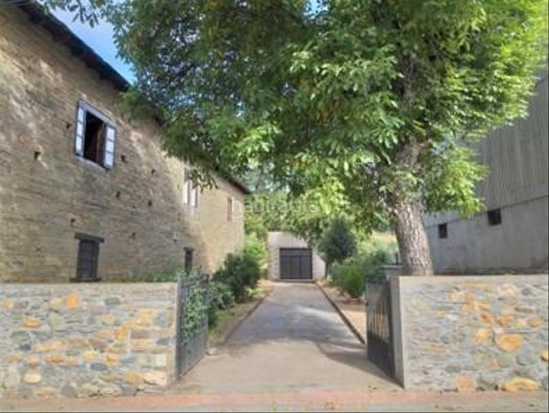 Foto 20d92bc8-83ab-49f1-a73d-20bb1eadd574. Casa con riscaldamento in Vega de Espinareda