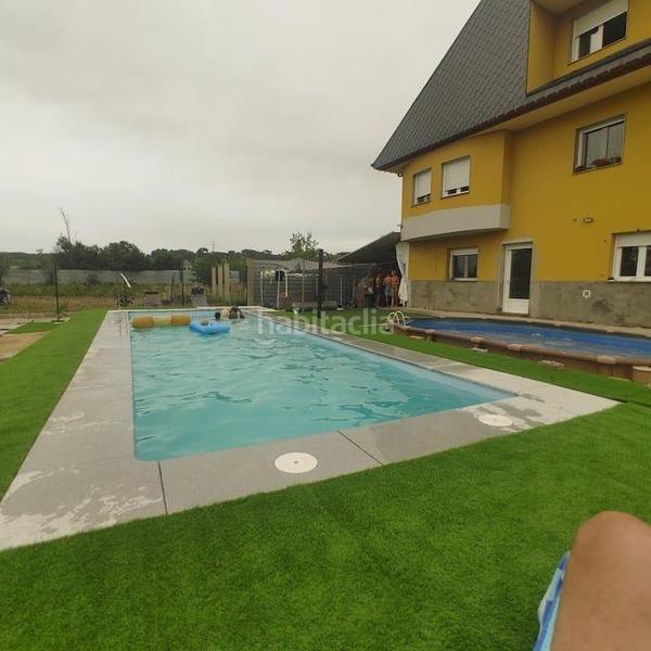 Foto 27edfdb2-ff02-43a6-a915-6a226cb5e328. Chalet mit heizung pool in Camponaraya