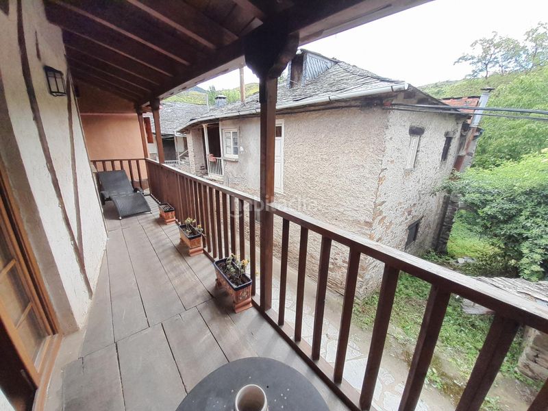 Foto 12f3b706-795b-4a9e-92a2-13e0f6369840. Casa amb calefacció a Área Rural Sur Ponferrada