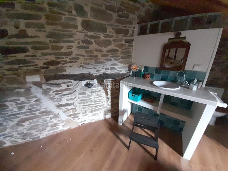 Foto bc0739ac-9433-47f6-9c15-eb49c27e9a1f. Casa amb calefacció a Área Rural Sur Ponferrada