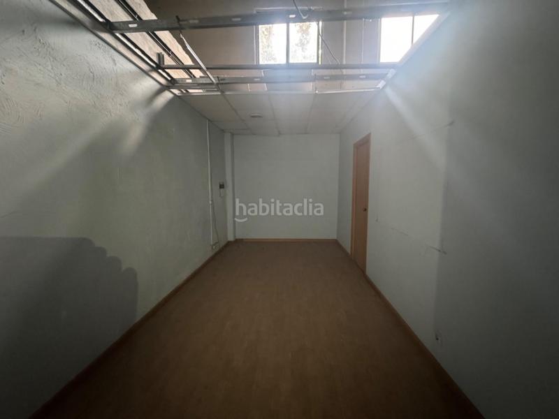 Foto fadd76da-1082-48fd-822b-a38525a4e25d. Local comercial a Flores de Sil - La Placa Ponferrada