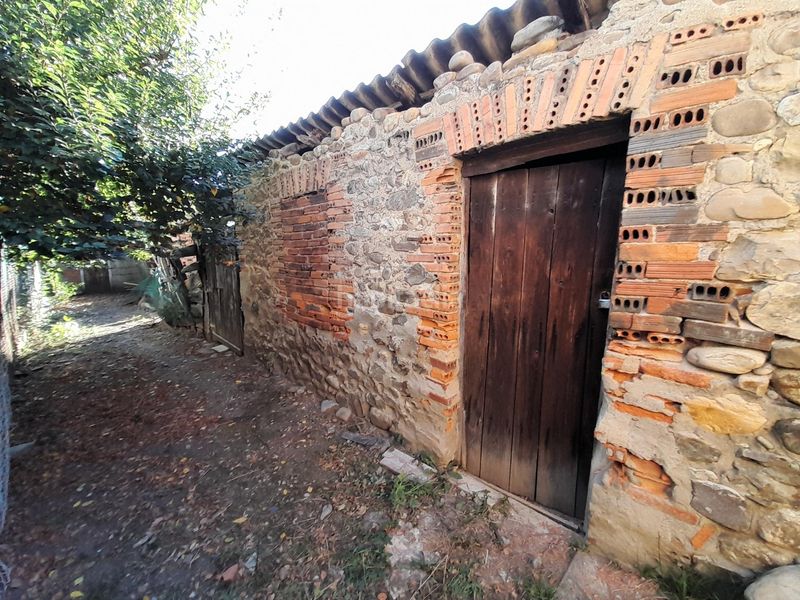 Foto 15501907-fb4d-4bf2-a204-23ca5b7b23d2. Terreny residencial a Flores de Sil - La Placa Ponferrada