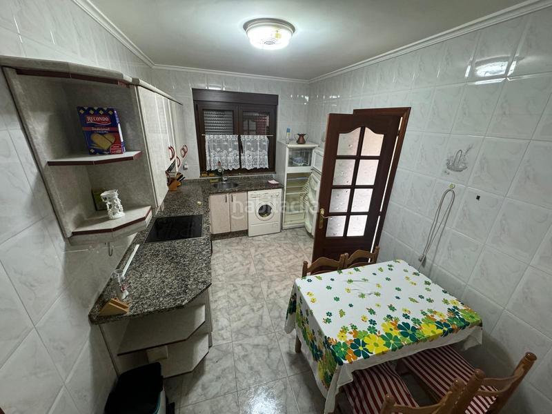 Foto 9747656d-3fe0-4803-8e26-91a50d52ba73. Casa con riscaldamento in Vega de Espinareda