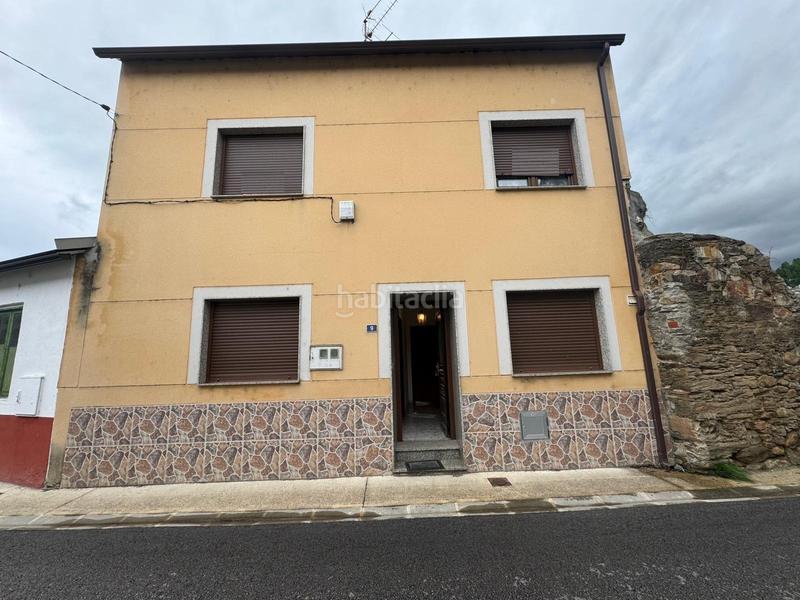 Foto d85c0c70-2a78-4deb-8af1-97caa79f25ac. Casa con riscaldamento in Vega de Espinareda