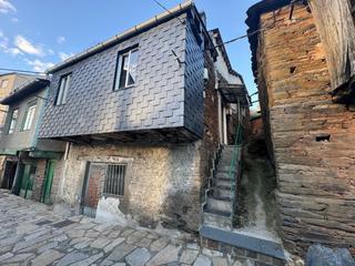 Casa in Carballeda de Valdeorras. Se vende casa en casaio puente domingo florez