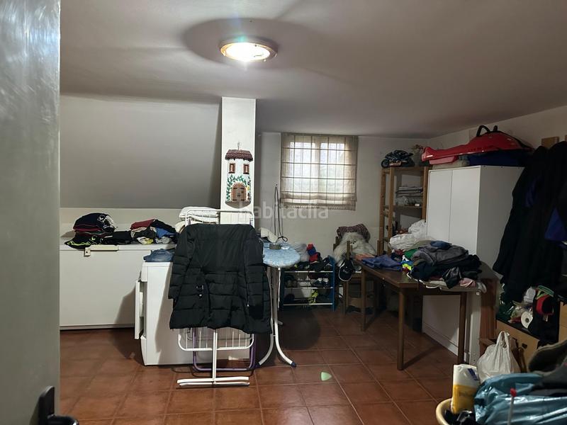 Foto 187a788c-e12b-4509-846f-243e2c2b437a. Casa adossada amb calefacció aparcament a Cuatro Vientos Ponferrada