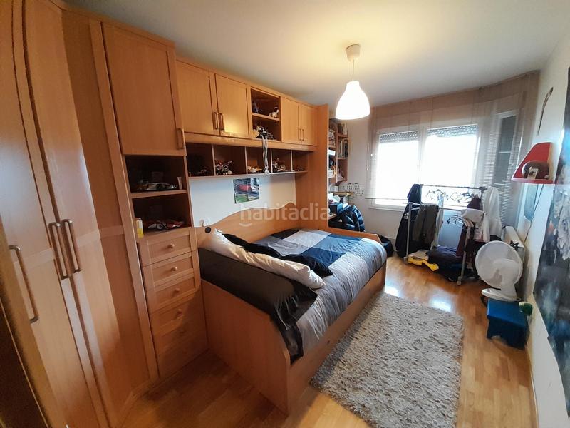 Foto 2a061bb0-ba44-402b-9529-d134be771e4a. Casa adossada amb calefacció aparcament a Cuatro Vientos Ponferrada