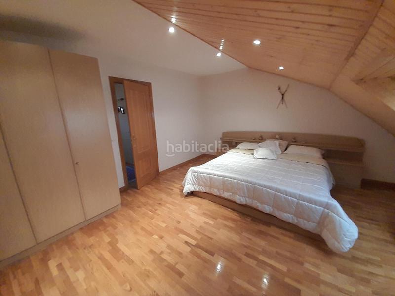 Foto de4f7c48-7ae6-444e-b3b5-7ee124700b8c. Casa adossada amb calefacció aparcament a Cuatro Vientos Ponferrada