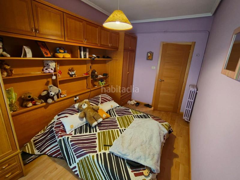 Foto 45a7c9a1-8c65-47a9-a0b4-e277c14ef77f. Pis amb calefacció aparcament a Centro Ponferrada