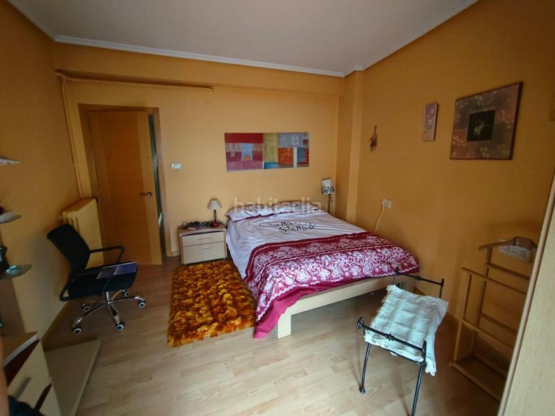 Foto 6d081c2a-697a-4e7f-a351-2aaf9758a8c6. Pis amb calefacció aparcament a Centro Ponferrada